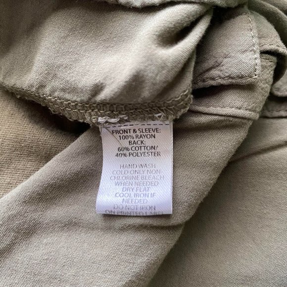 Ann Taylor Loft Green Button-Down Shirt Roll-tab Sleeves Spring Summer | Size MP - Picture 10 of 10